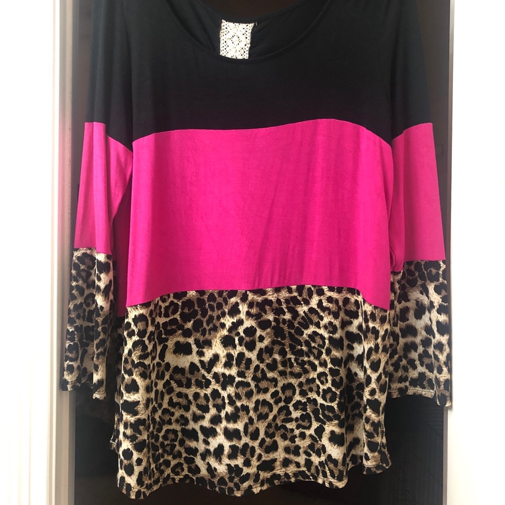 Very cute pink, black & leopard tunic!